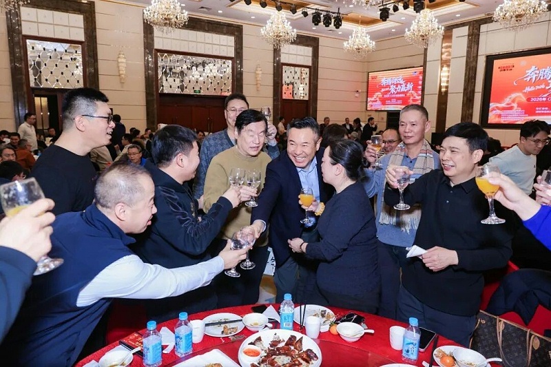 8ZOBO免费看片TV下载董事长张新峰：以技术破内卷，以服务筑根基｜ZOBO免费看片TV下载与行业共赴和鸣新程