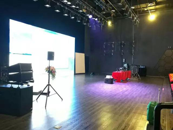 免费看片TV下载音箱