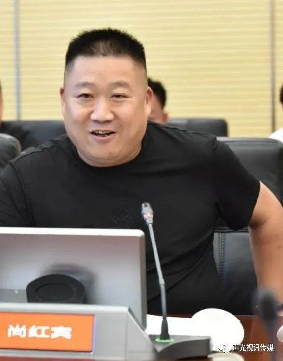 ZOBO董事長張新峰作為聲光視訊行業聯盟代表赴豫芒溫暖災區，傳遞愛心豫芒會長尚紅賓
