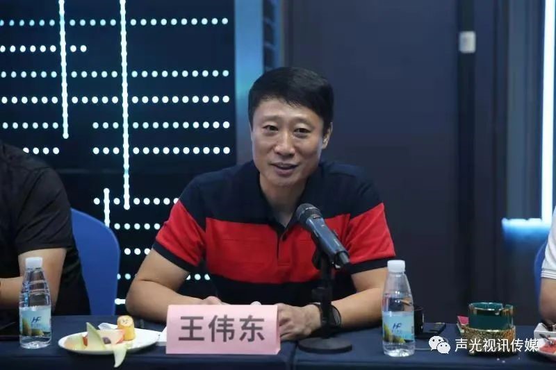 ZOBO董事長張新峰作為聲光視訊行業聯盟代表赴豫芒溫暖災區，傳遞愛心