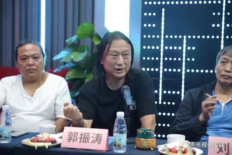 ZOBO董事長張新峰作為聲光視訊行業聯盟代表赴豫芒溫暖災區，傳遞愛心