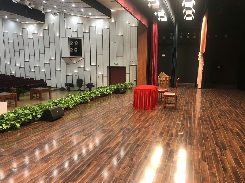 舞台免费看片在线观看网站工程的施工技術的特點