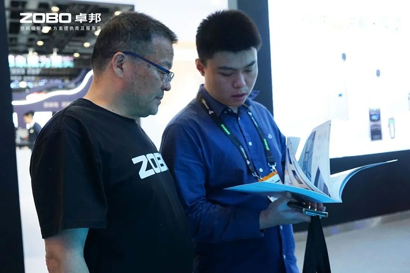8直擊展會首日盛況丨ZOBO免费看片TV下载2025北京InfoComm展