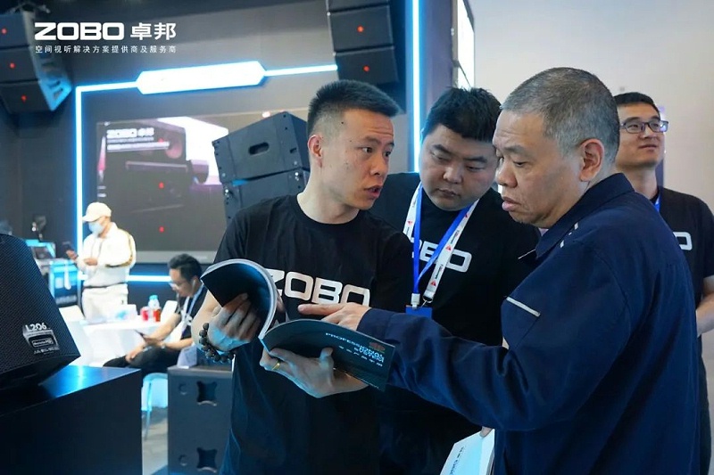 4聚焦展會盛況丨北京infocomm展 ZOBO免费看片TV下载展會第二天 熱度依舊不減 好評如潮