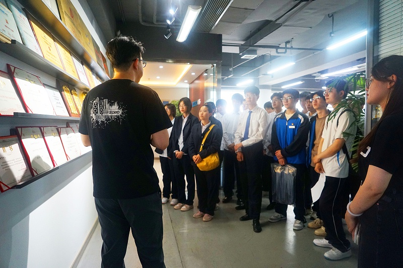 6校企合作 走進職場 協同育人丨歡迎北京市經貿高級技術學校師生來ZOBO免费看片TV下载參觀學習