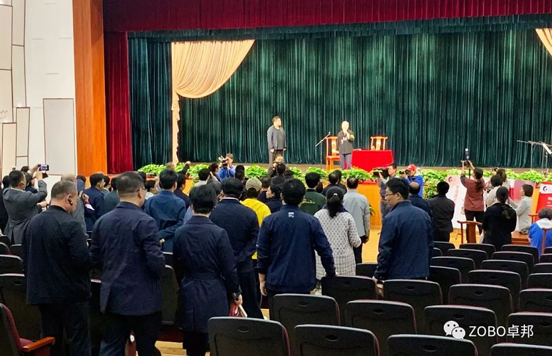 舞台免费看片在线观看网站師應該具備的素質分析