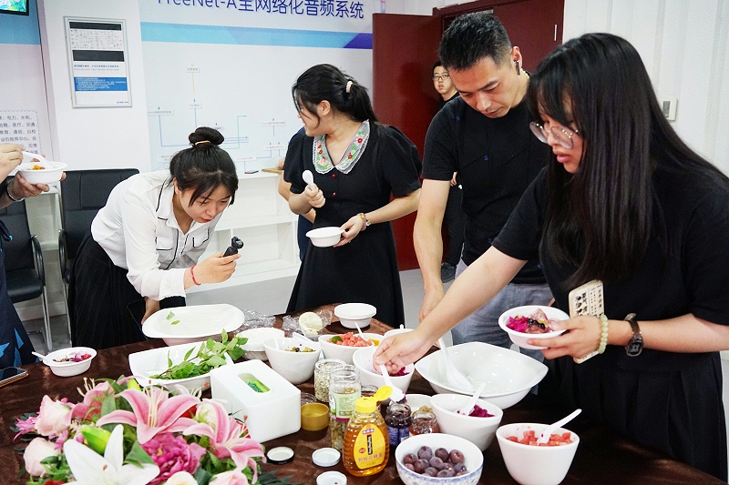 ZOBO免费看片TV下载解鎖消暑美味活動