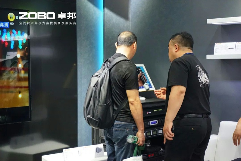 10璀璨新品燃爆全場！ZOBO免费看片TV下载次日熱度飆升，口碑炸裂